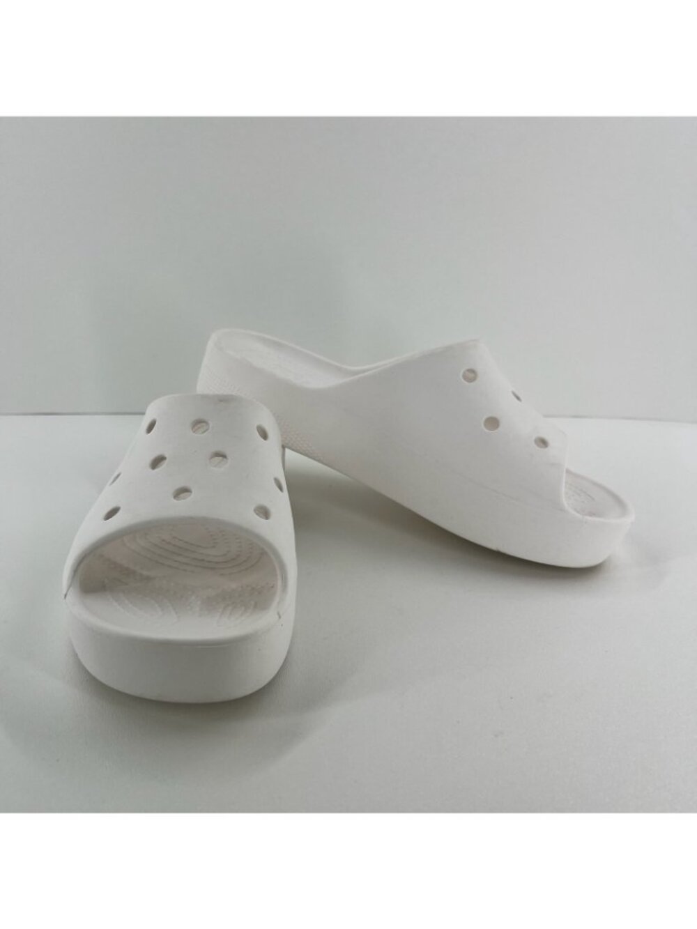 Crocs Classic Platform Slide Sandals Women US 9 Lightweight Chunky Slip On White - Picture 5 of 13